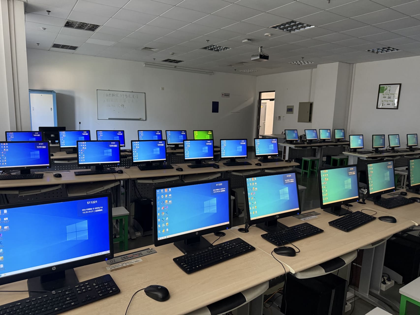 Windows Hyper-V环境下CSV存储VHDX的4K扇区对齐优化